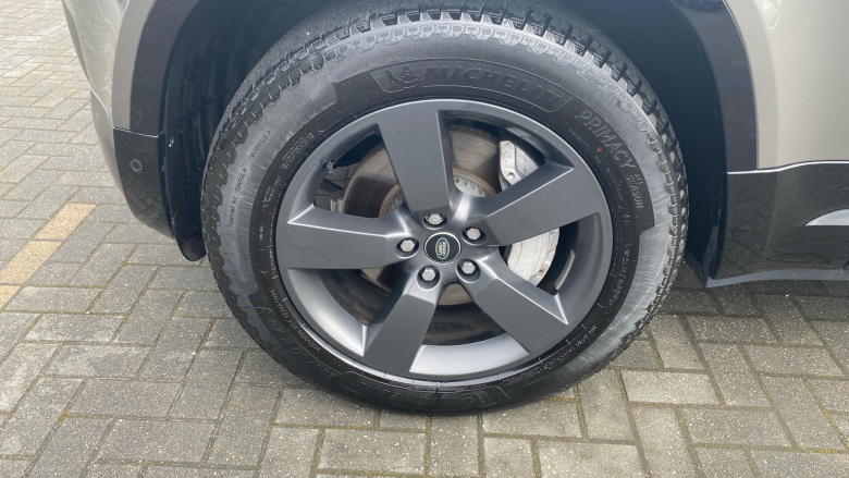 Land Rover Defender 3.0 D350 X-Dynamic HSE 90 3dr Auto Diesel Estate